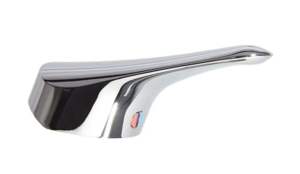 Chromfarbener Wasserhahn-Griff von Ideal Standard, leicht geschwungene Form mit rotem und blauem Farbfehler zur Temperaturanzeige.